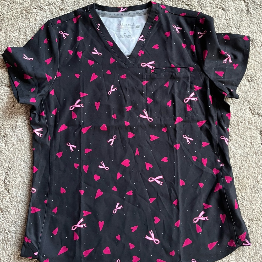 Fabletics scrub top pink hearts club size medium